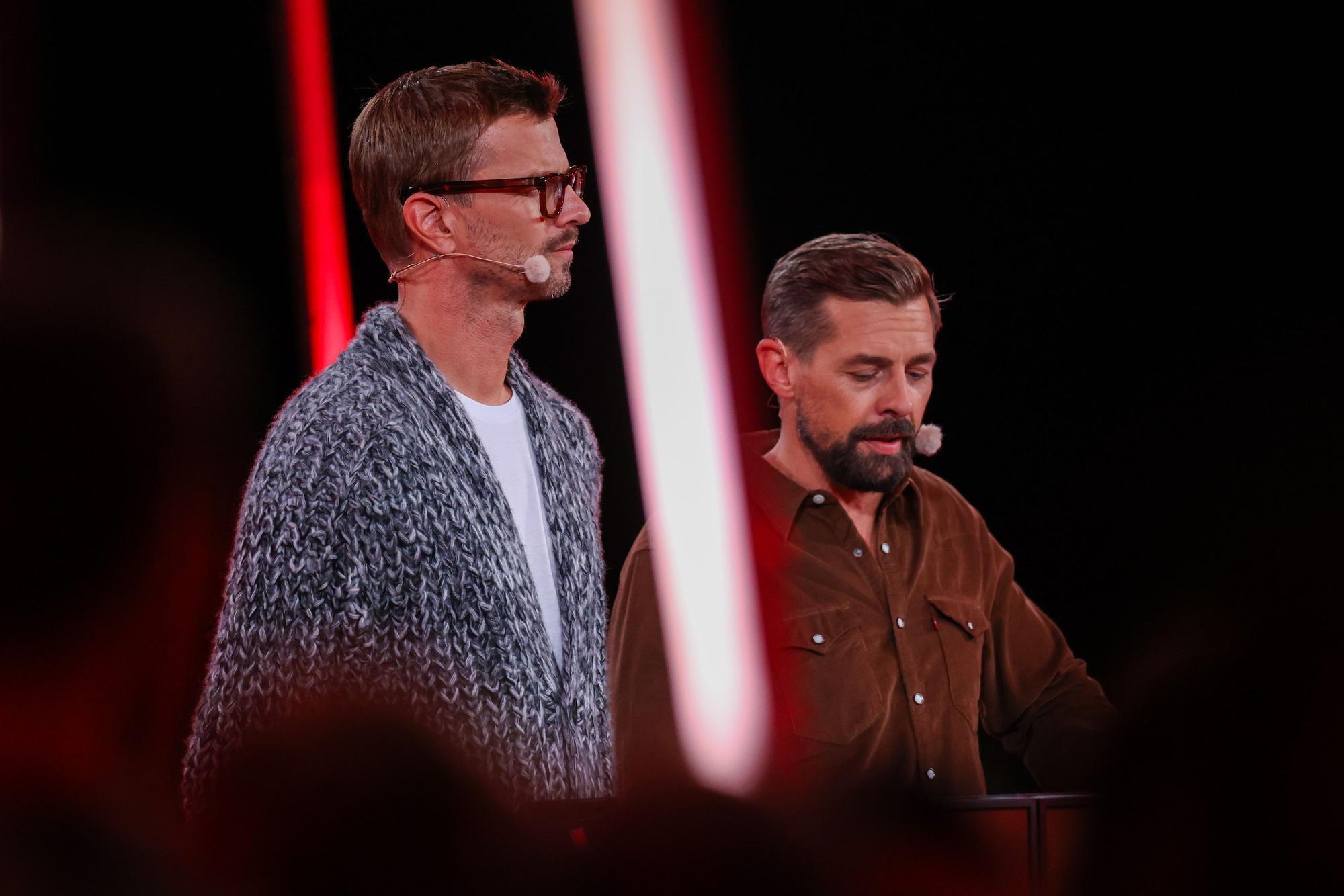 Joko Winterscheidt und Klaas Heufer-Umlauf auf der Bühne.