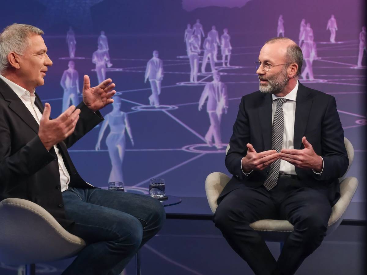Linken-Chef Jan van Aken (links) zeigte sich bei Maischberger am Mittwochabend wenig überrascht, dass Deutschland bei der Wahl in den UN-Sicherheitsrat gescheitert ist. (Bild: WDR/ Oliver Ziebe)