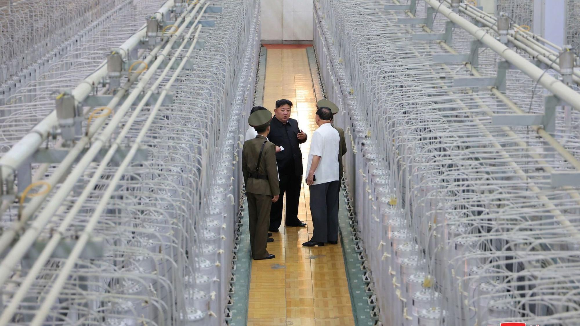 Nordkoreas Machthaber Kim inspiziert Urananreicherungsanlage