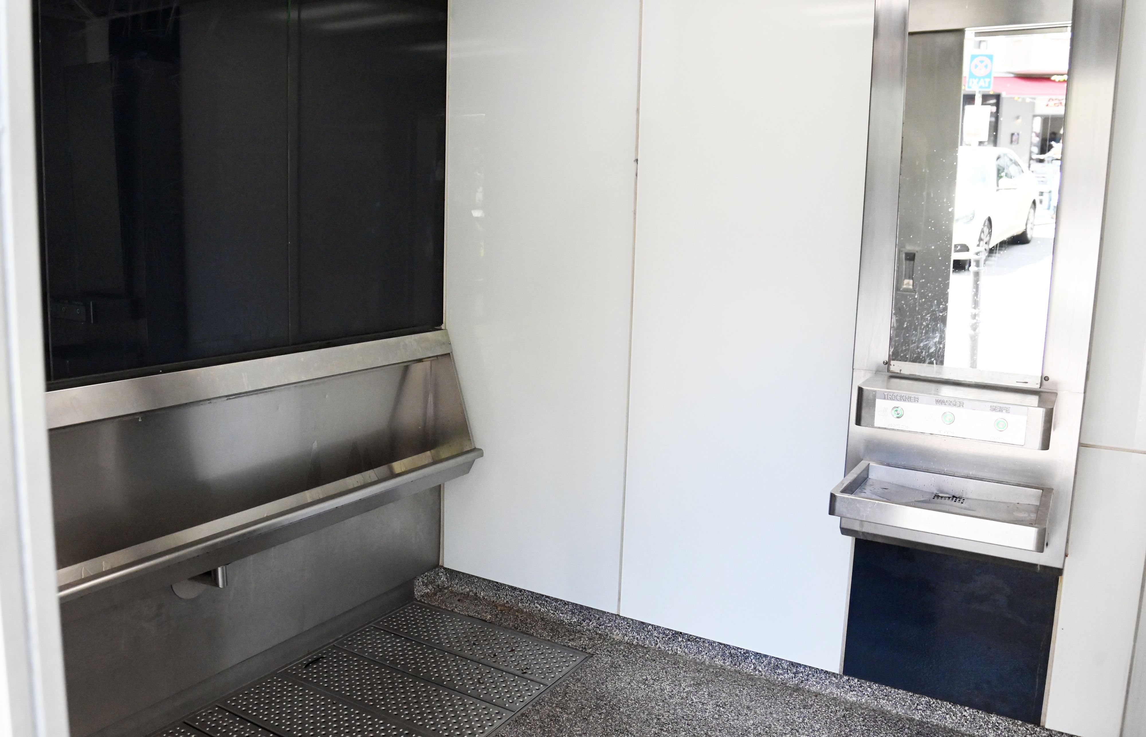 Die Toiletten am Brüsseler Platz sind nach Renovierungsarbeiten wieder freigegeben.