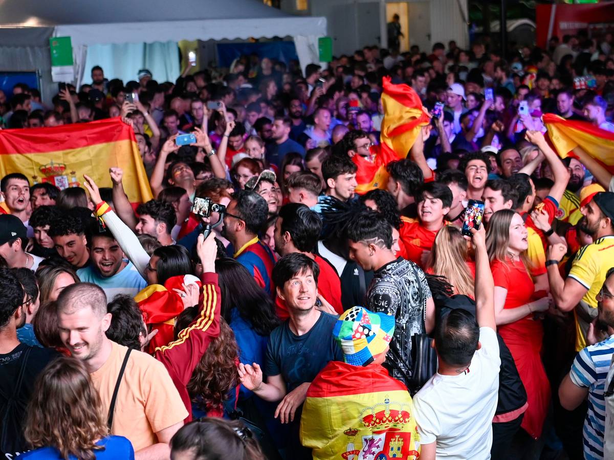 Wie läuft das mit dem Rudelgucken bei der WM in Köln? Hier ein Foto von der EM 2024 aus Köln.