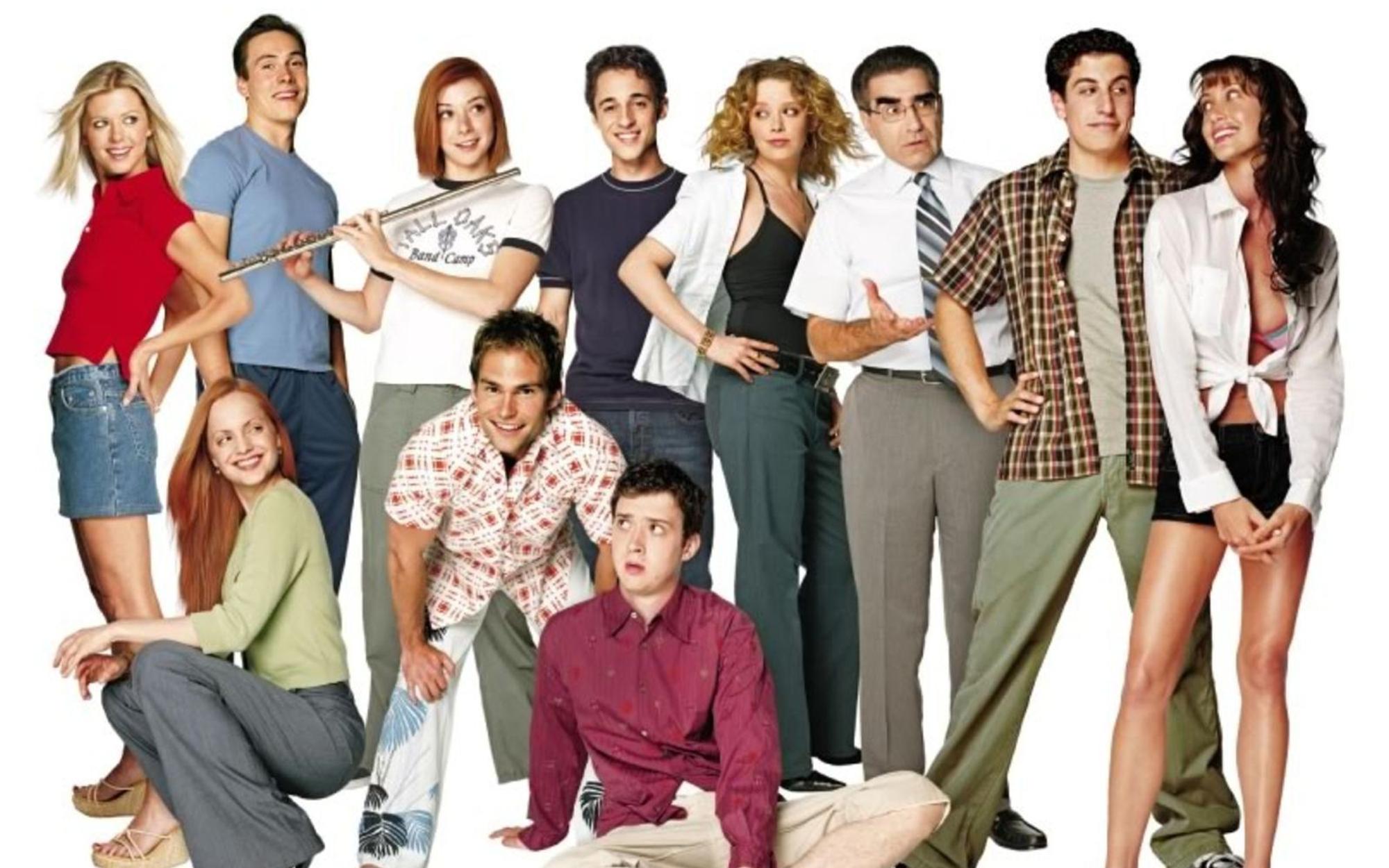 Vor etwas über 25 Jahren startete die High-School-Komödie „American Pie“ in den Kinos und machte die Clique um Jim, Oz, Kevin und Finch über Nacht zu Stars. Doch was machen die Darsteller der Originalbesetzung heute? (Bild: Universal Pictures)