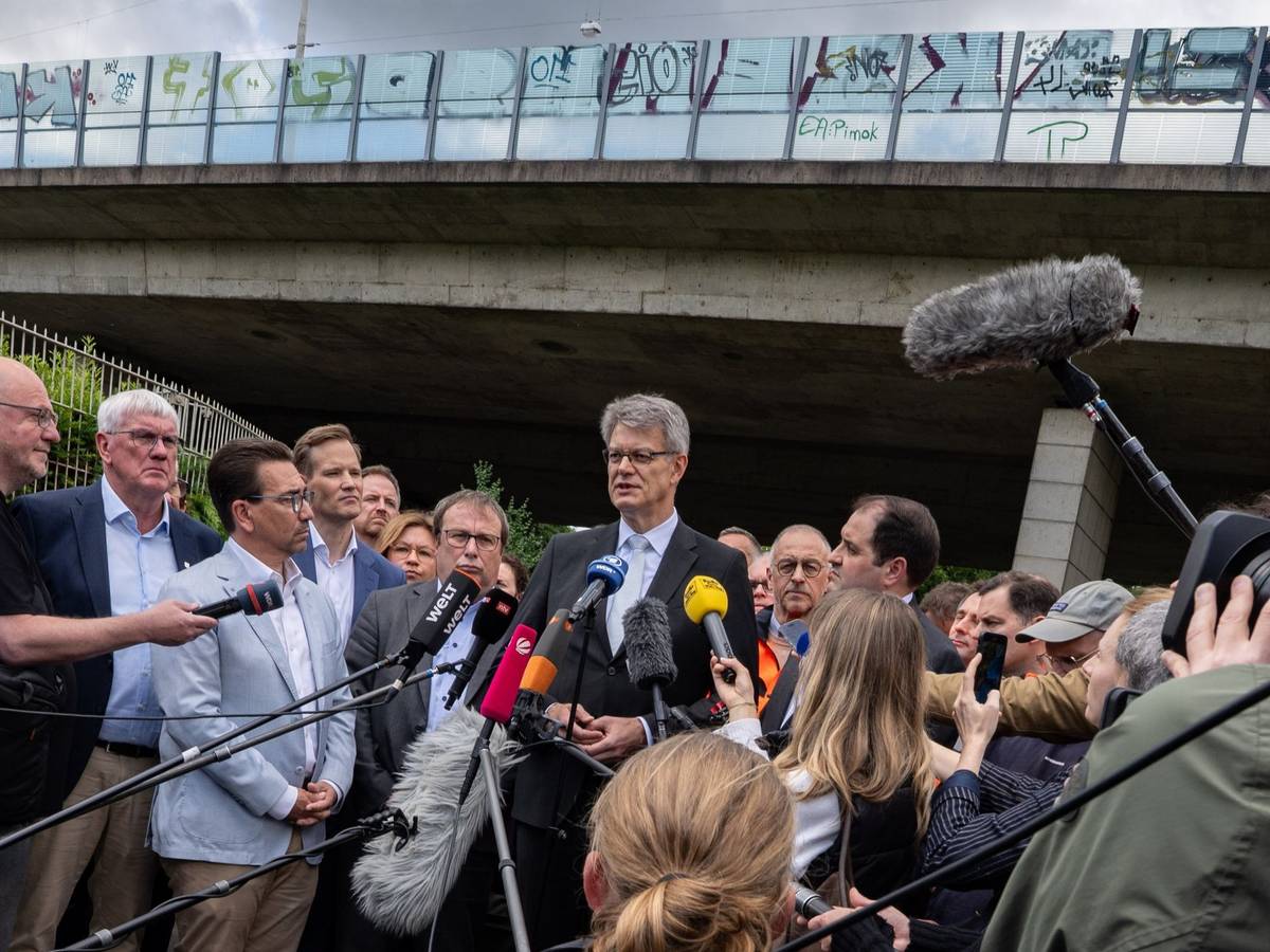 Bundesverkehrsminister Schnieder besucht Bonner Nordbrücke