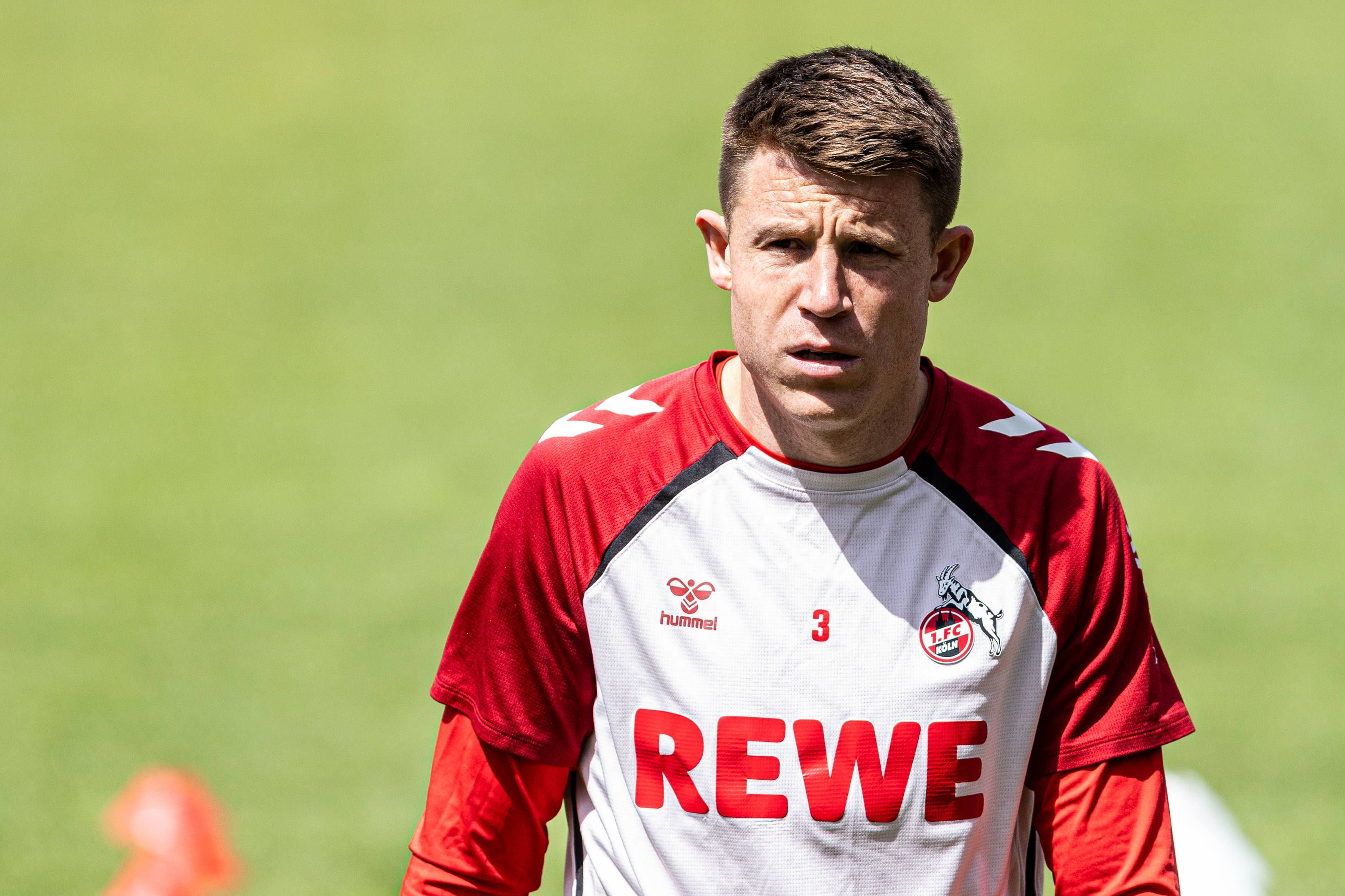 Dominique Heintz beim Training mit dem 1. FC Köln.