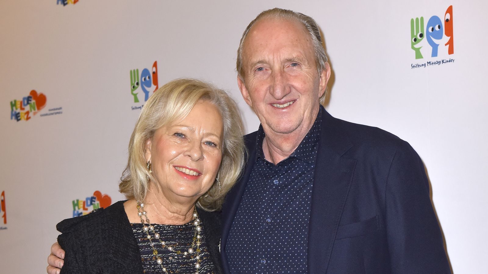 Mike und Birgit Krüger sind seit 1975 verheiratet - doch das erste Kennenlernen verlief holprig. (Bild: 2018 Getty Images/Christian Augustin)