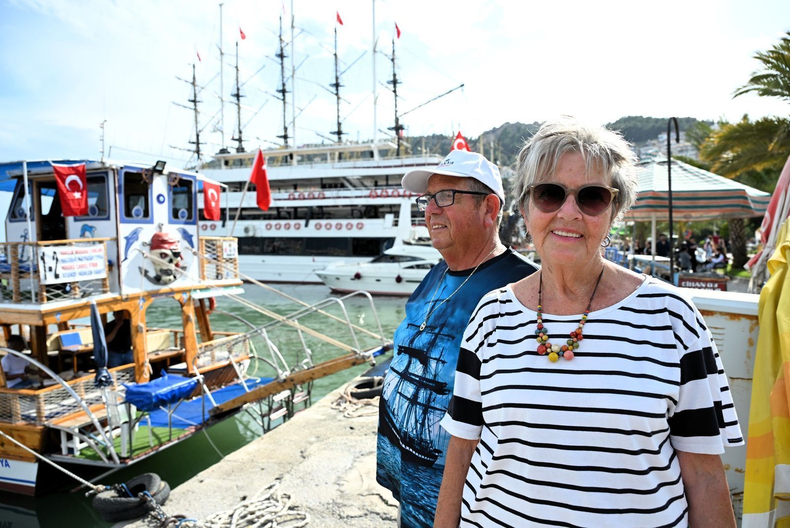„Ein befreiendes Gefühl“: Sabine und Klaus verbringen zwei von vier Quartalen in der Türkei. (Bild: ZDF / Enrico Demurray)