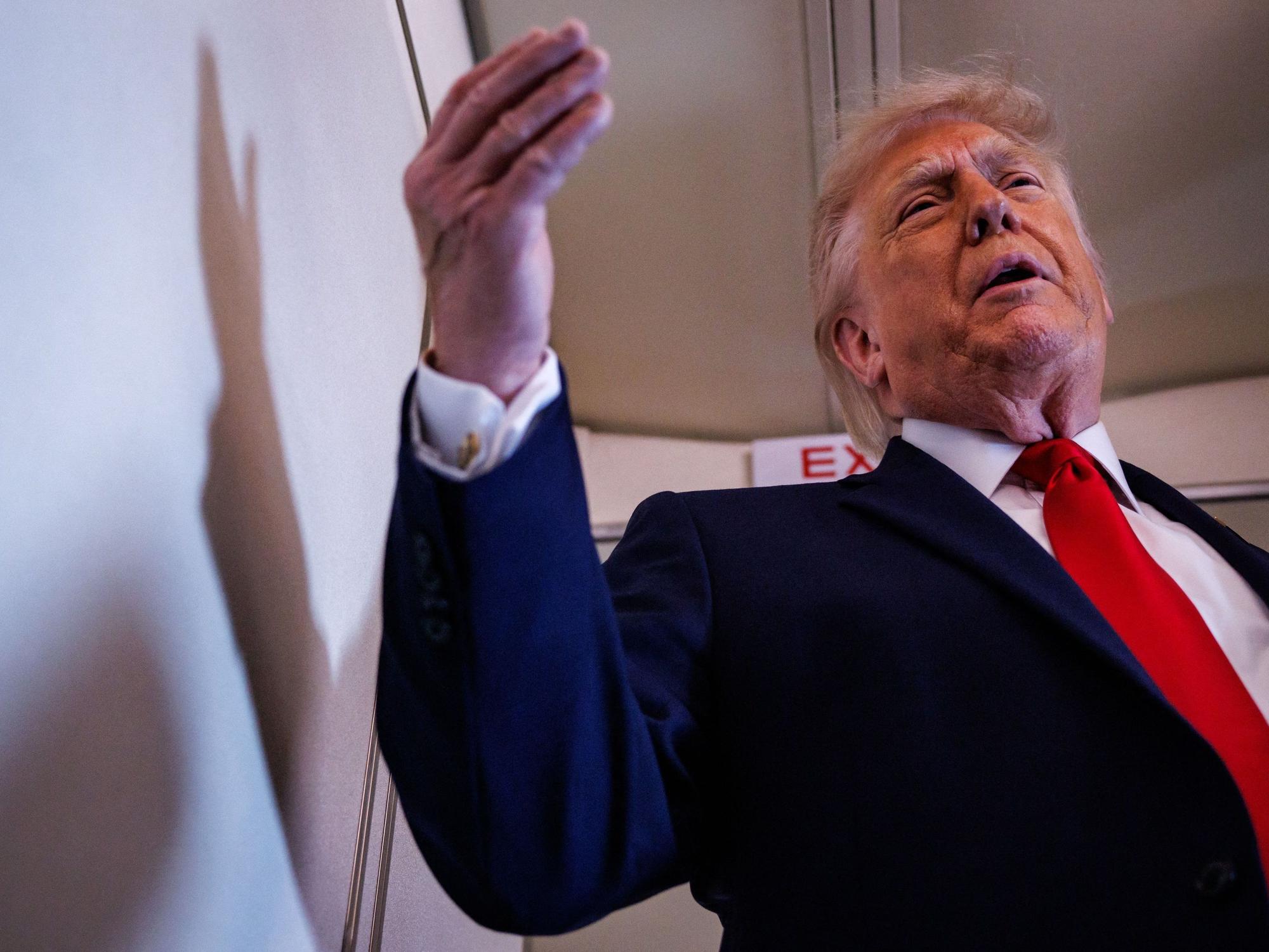 US-Präsident Donald Trump am 5. Juni an Bord der Air Force One.