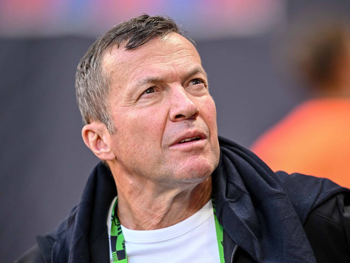 Lothar Matthäus als Experte bei einem Spiel.