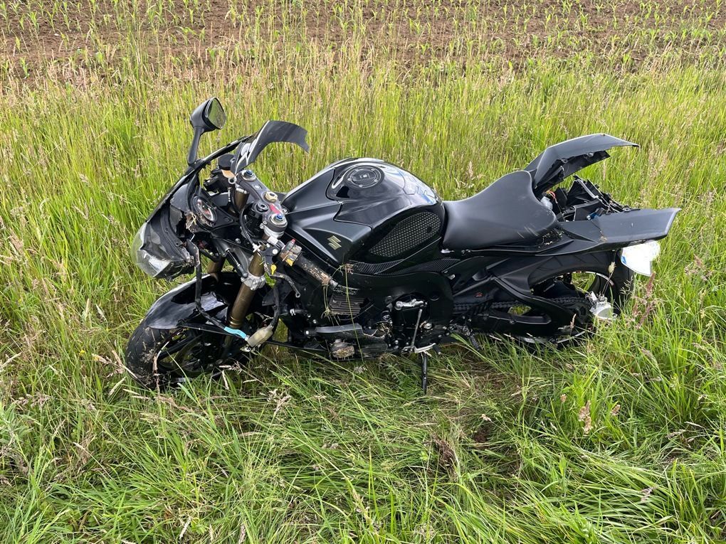 Motorradunfall nach Überholmanöver in Lindlar.