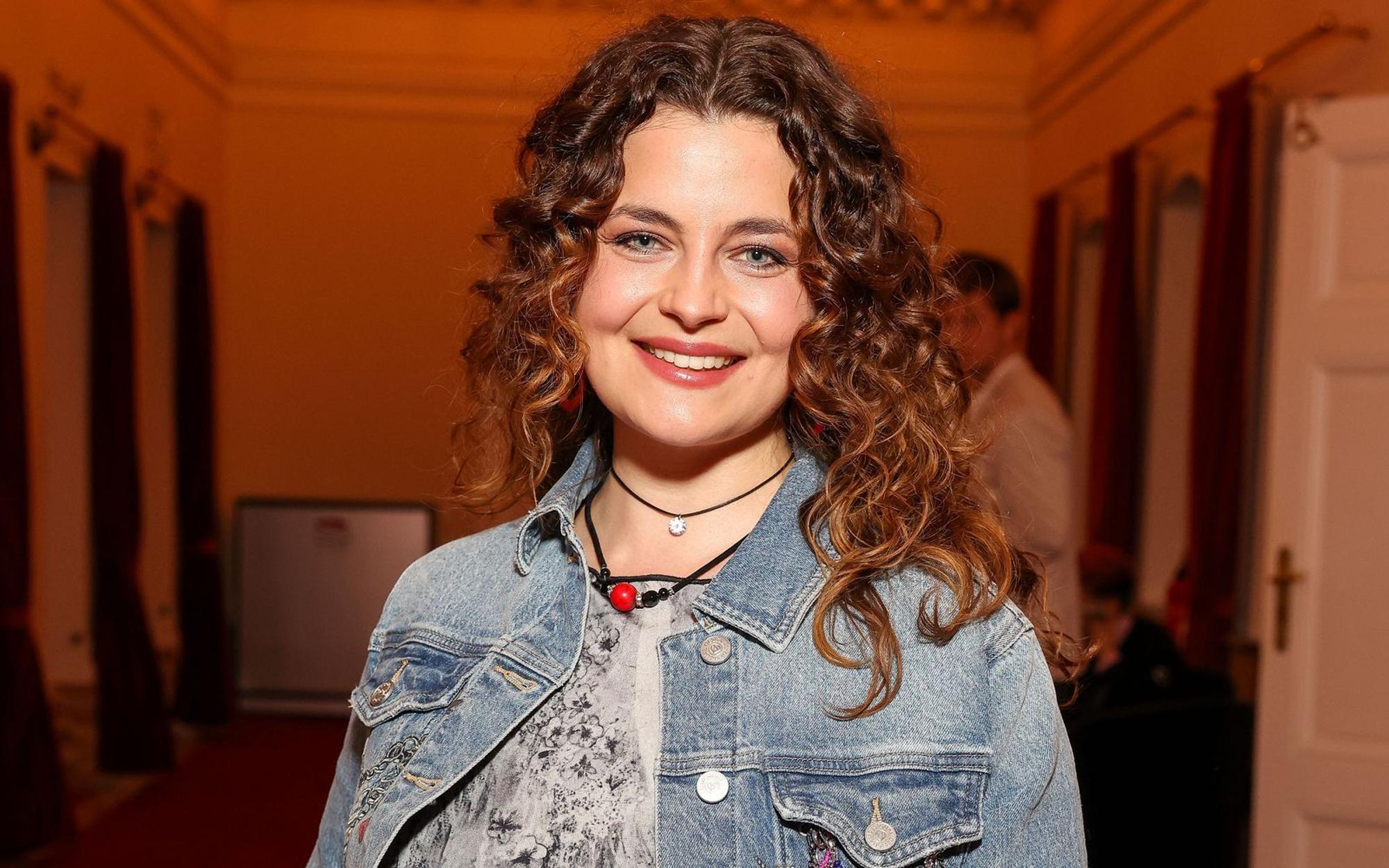 Ronja Forcher feiert am 7. Juni ihren 30. Geburtstag - vor der Kamera steht der „Bergdoktor“-Star schon seit seiner Kindheit. (Bild: 2026 Getty Images/Gerald Matzka)