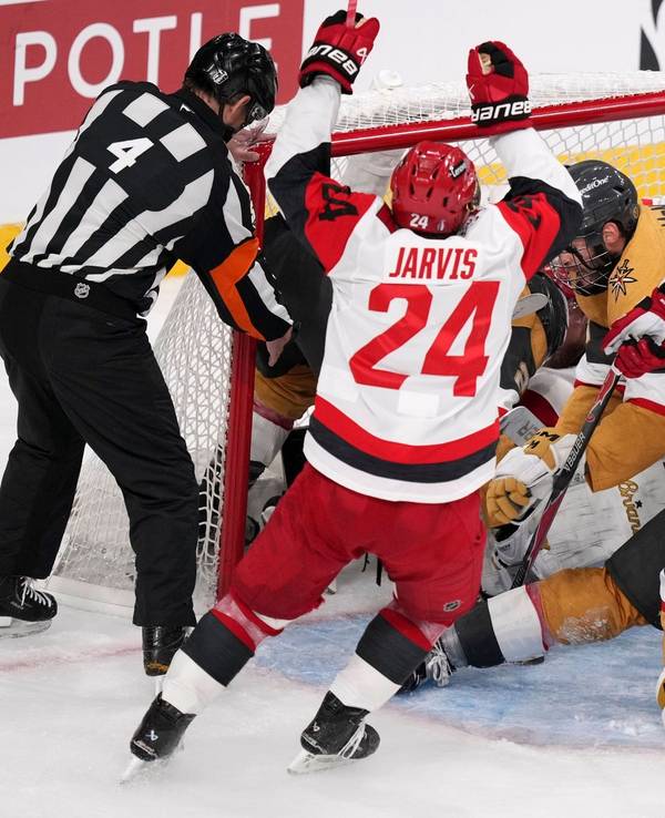 Vegas Golden Knights - Carolina Hurricanes