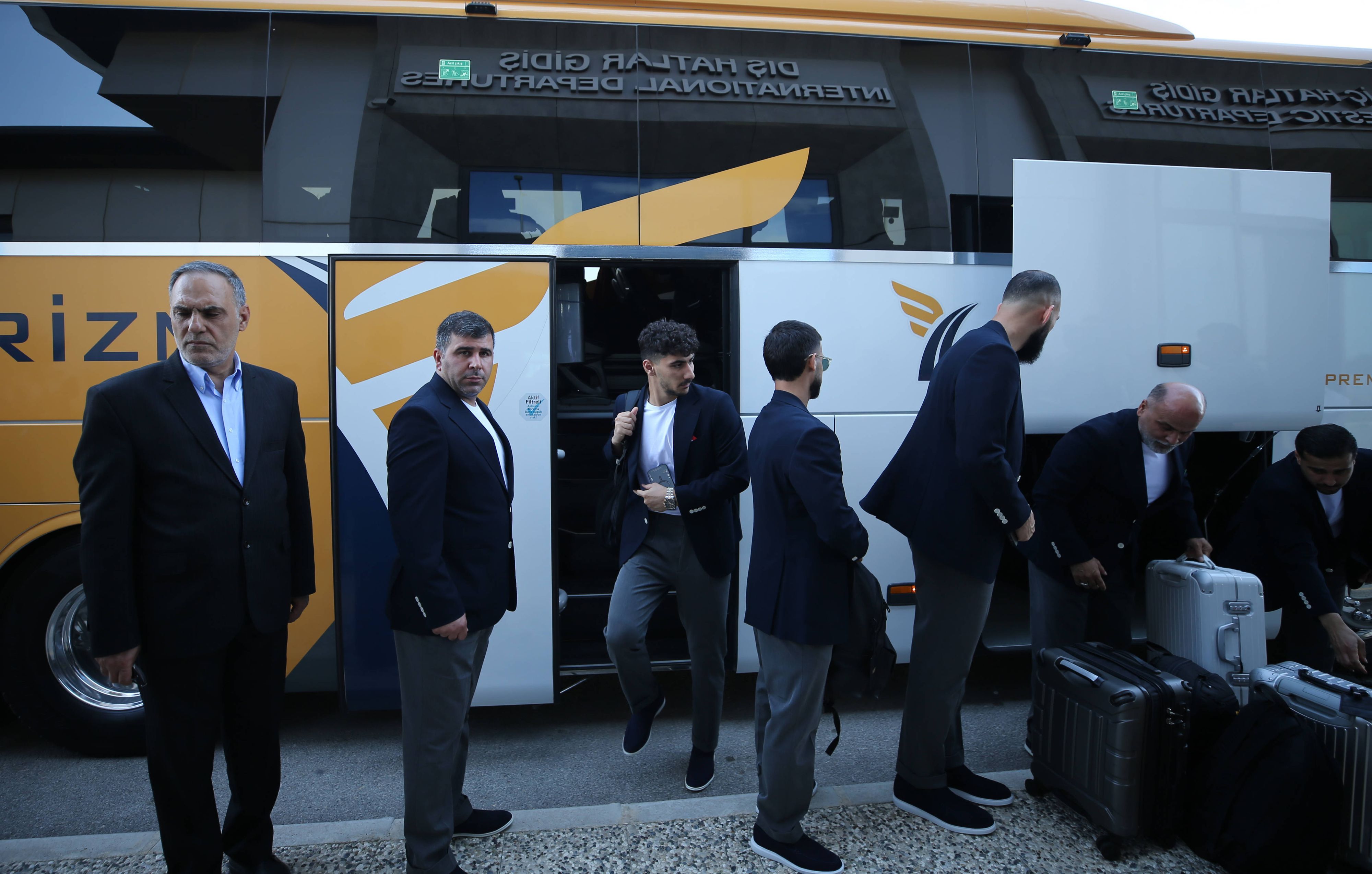 Der Iran bei der Abreise am Flughafen in Antalya.