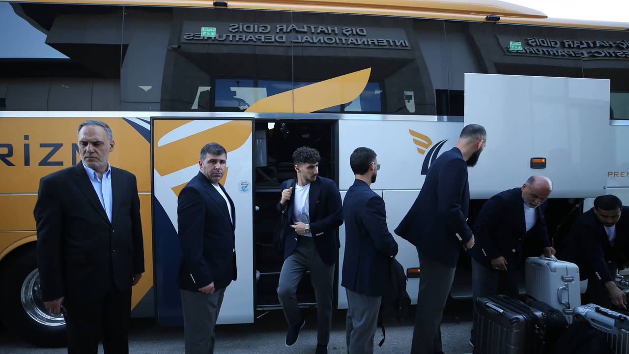 Der Iran bei der Abreise am Flughafen in Antalya.