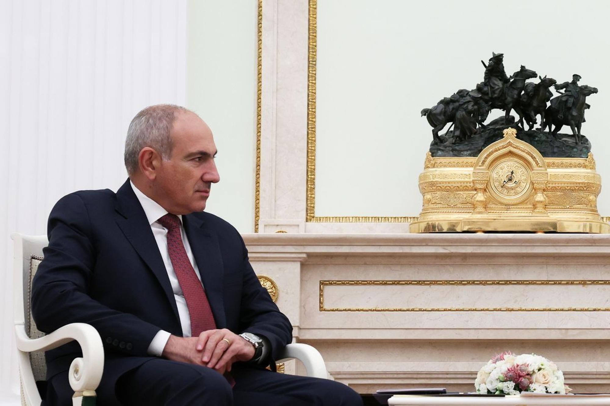 Armeniens Regierungschef Paschinjan in Russland