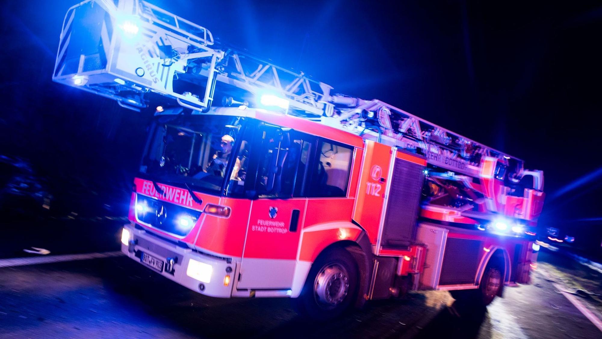 Brand in Mehrfamilienhaus