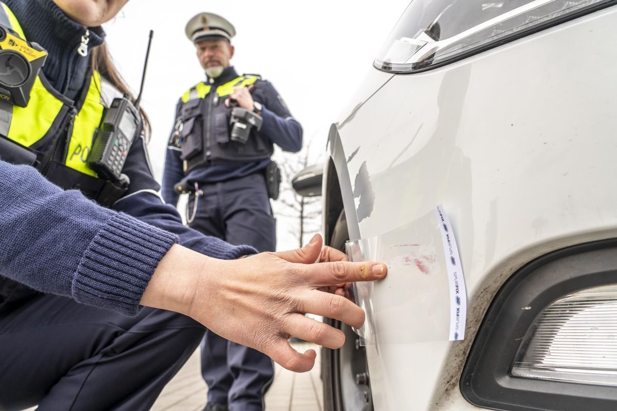 Ein von der Polizei abgesperrter Unfallort.