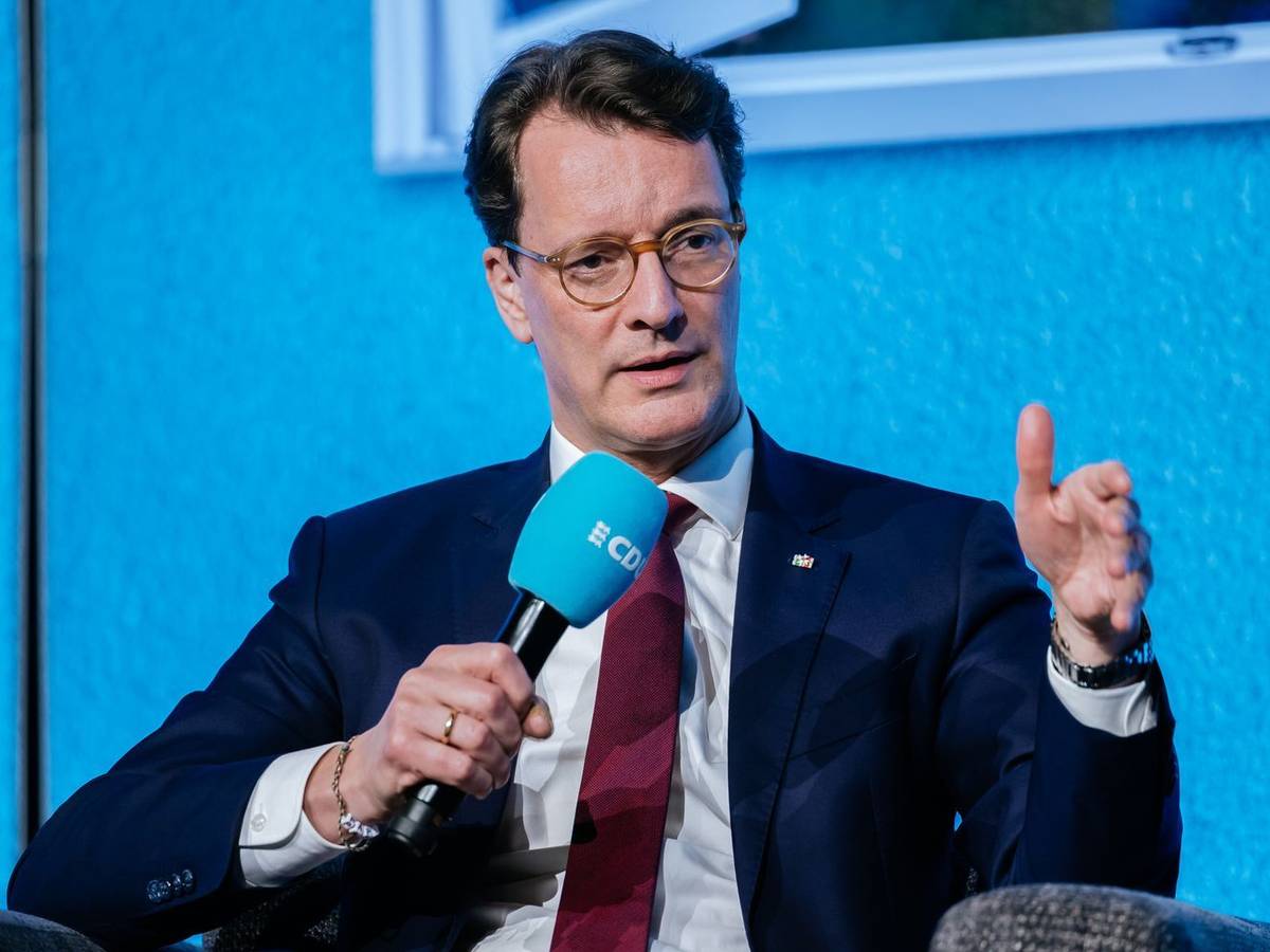 Hendrik Wüst ist seit 2021 der Ministerpräsident von Nordrhein-Westfalen. (Bild: Getty Images / Thomas Niedermueller)