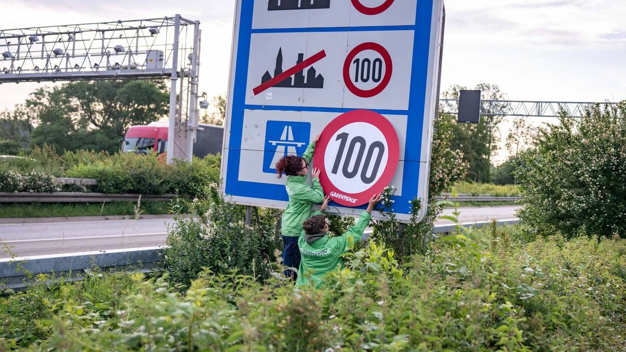 Greenpeace-Aktion für Tempolimit auf Autobahnen