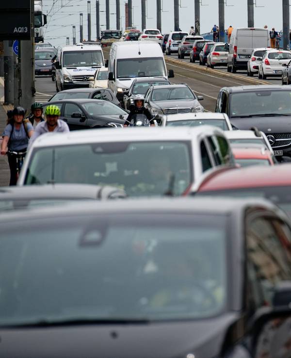 ÖPNV in Bonn soll nach Brücken-Schock kostenlos werden