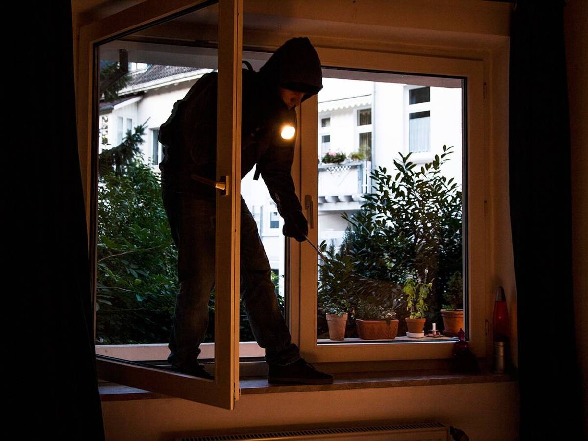 Einbrüche im Kreis Mettmann: Polizei sucht Zeugen.