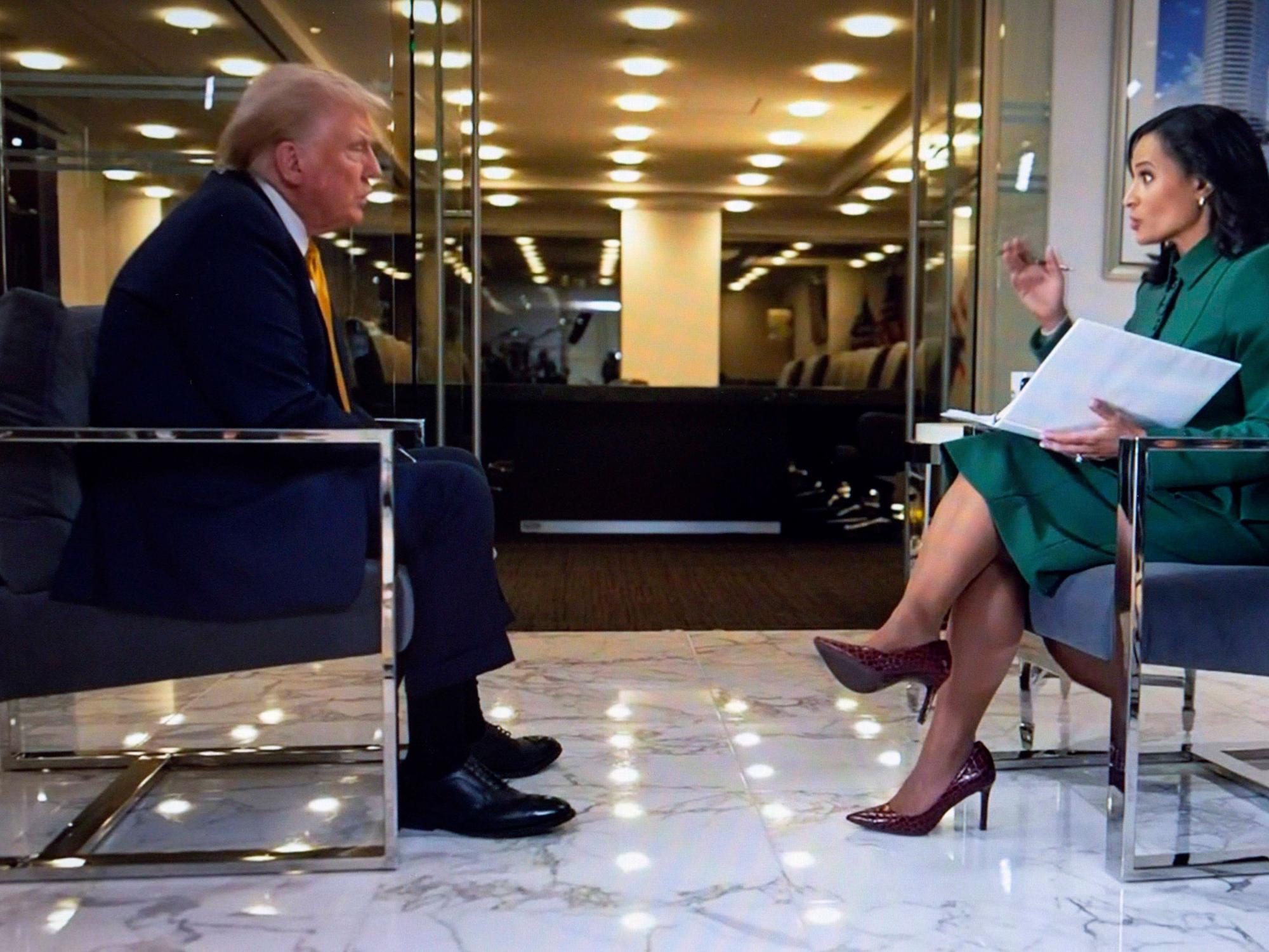 US-Präsident Donald Trump im Gespräch mit Kristen Welker, Gastgeberin der NBC-Sendung „Meet the Press“, hier im Jahr 2024.