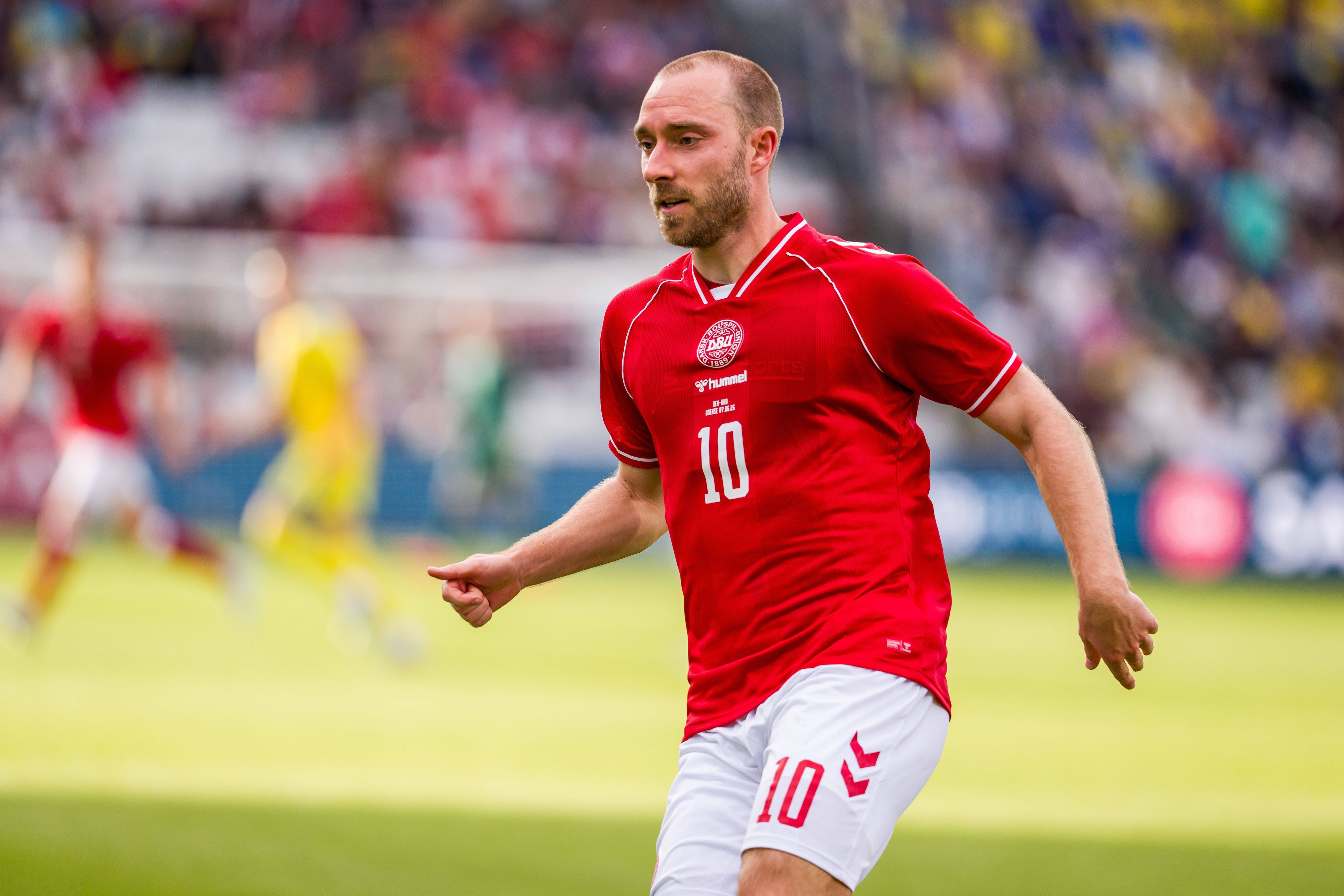 Christian Eriksen auf dem Spielfeld in Aktion.