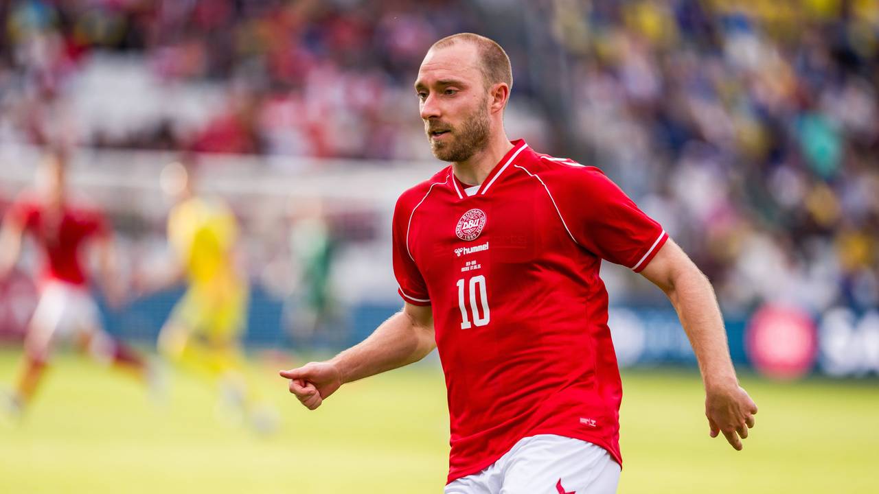 Christian Eriksen auf dem Spielfeld in Aktion.