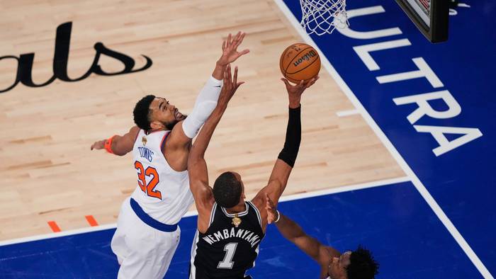 New York Knicks - San Antonio Spurs