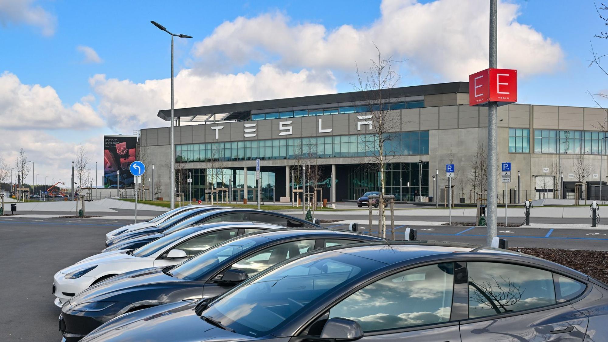 Tesla Fabrik - Stillstand nach Stromausfall
