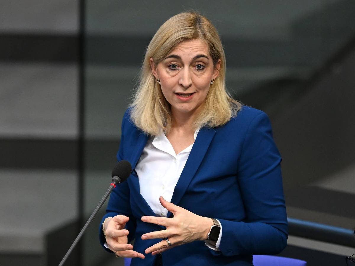 Ministerin Nina Warken
