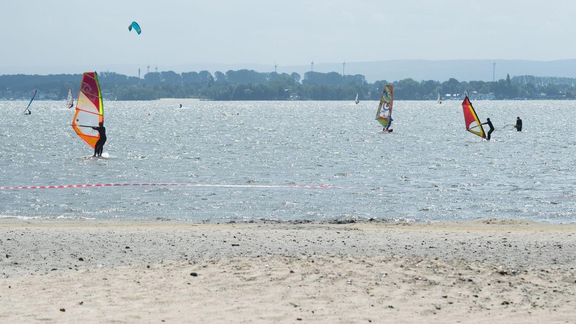 Phosphor am Surferstrand am Steinhuder Meer