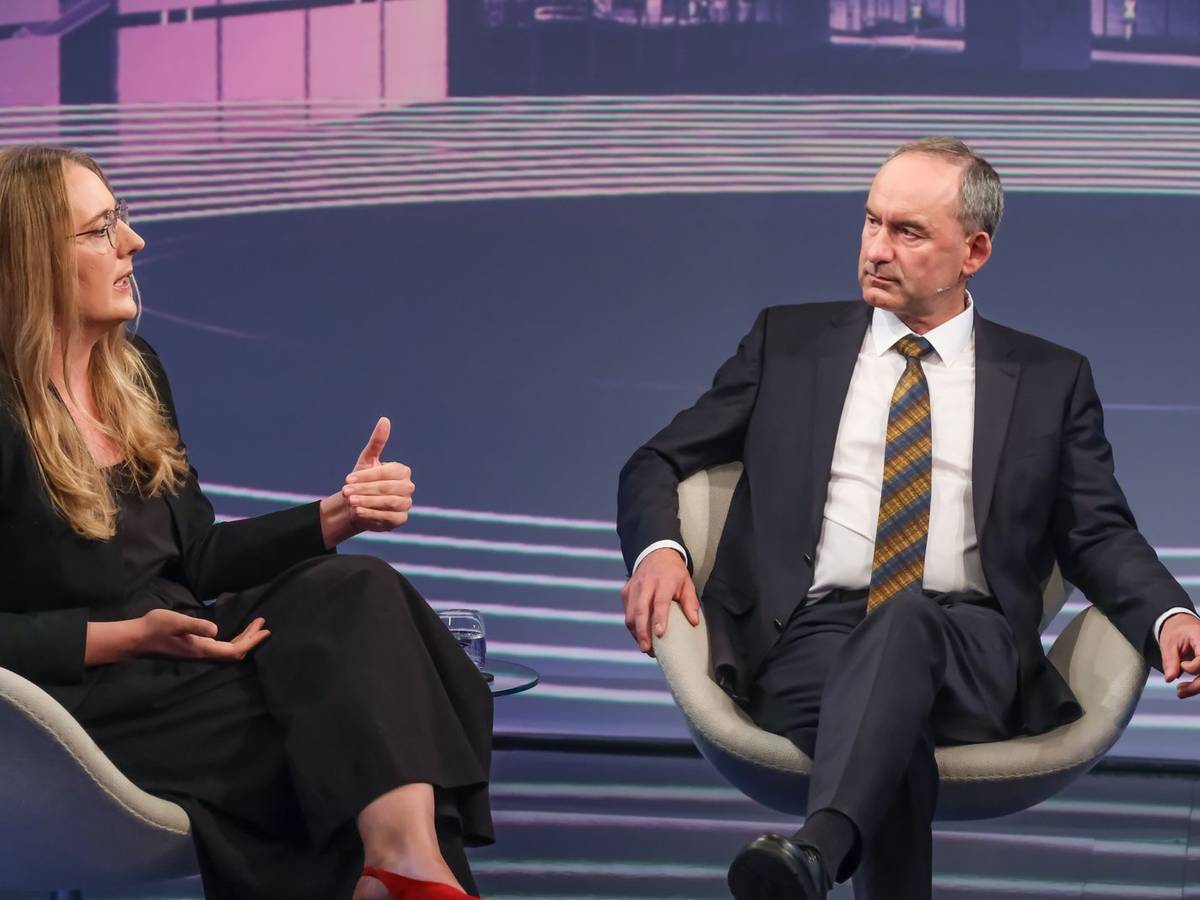 Grünen-Fraktionschefin Katharina Dröge und Bayerns Wirtschaftsminister Hubert Aiwanger lieferten sich am Montagabend bei „Maischberger“ einen hitzigen Schlagabtausch. (Bild: WDR/ Oliver Ziebe)