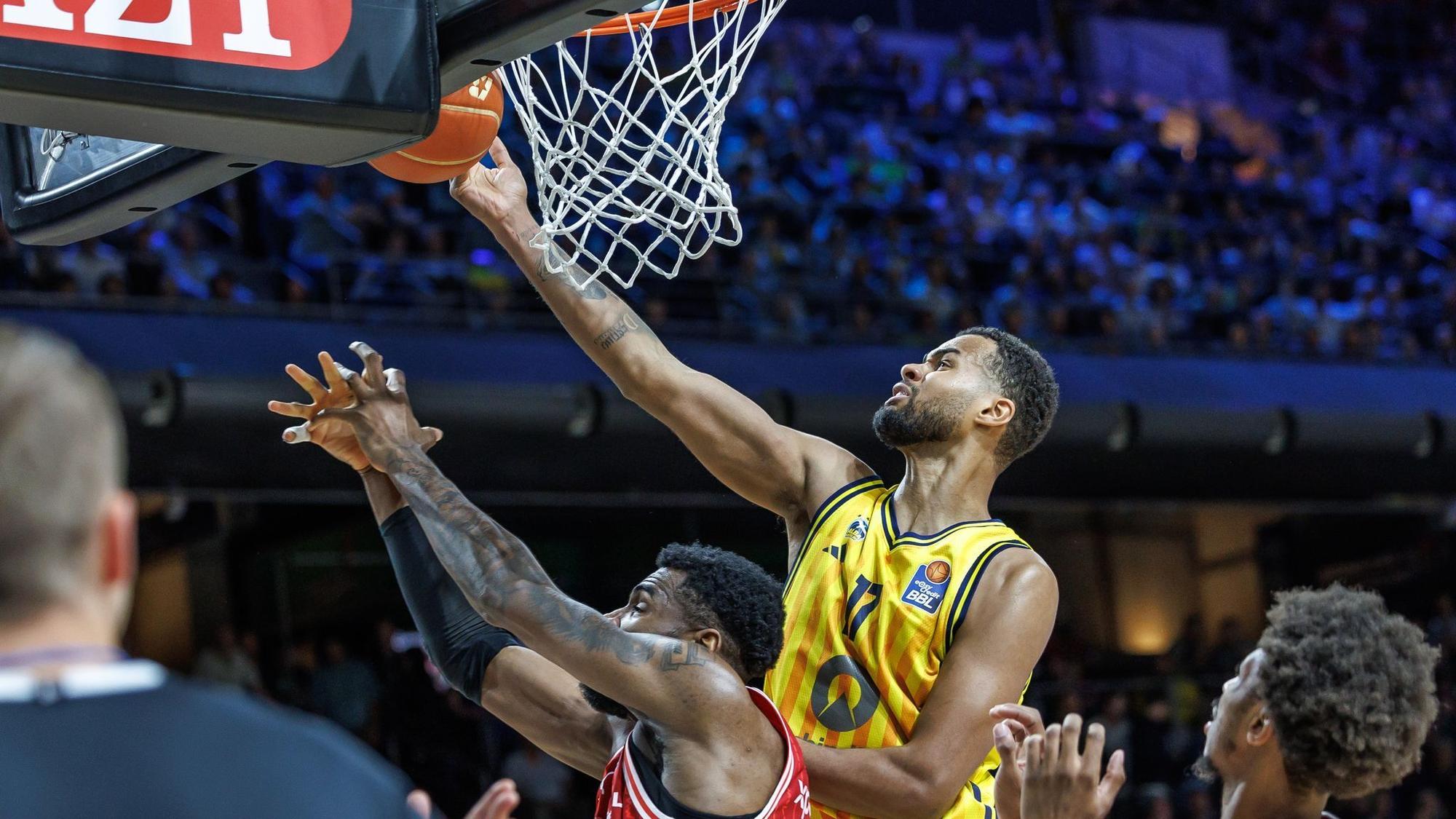 Alba Berlin - Bamberg Baskets