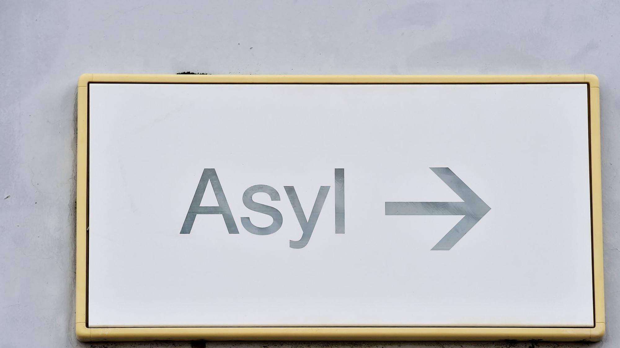 Neues «Asylgrenzzentrum» am Düsseldorfer Flughafen