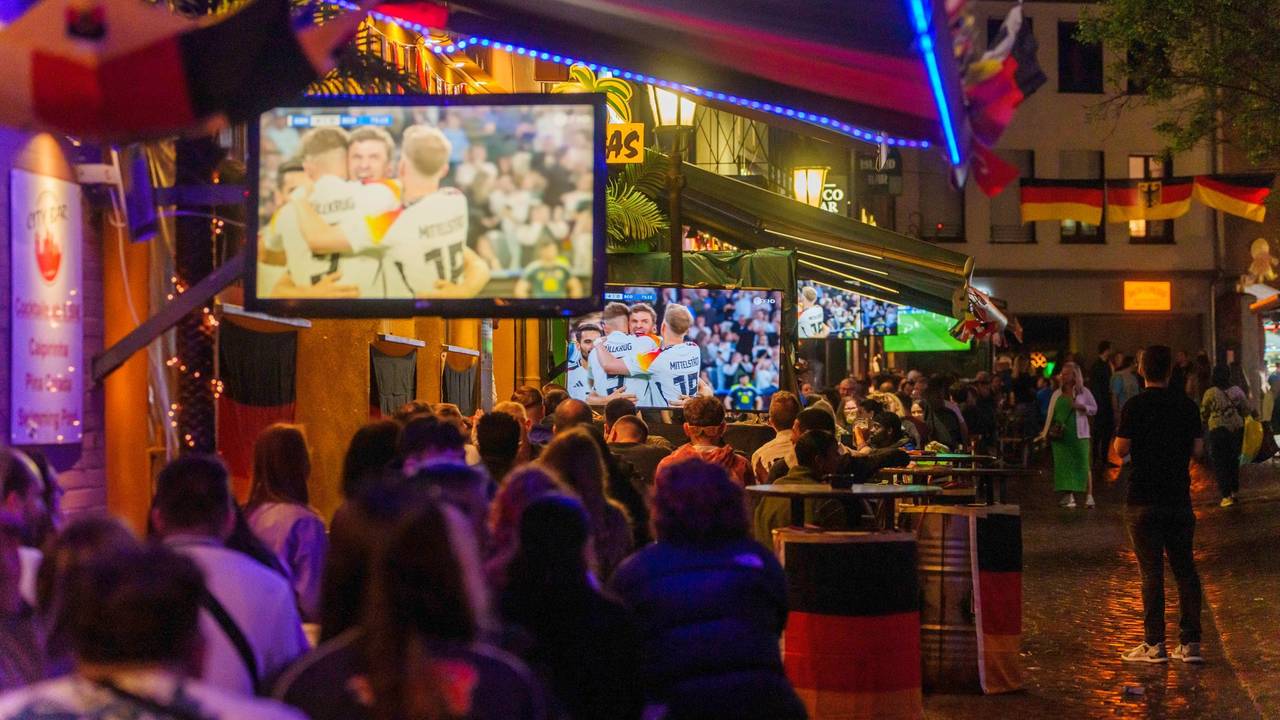 Public Viewing