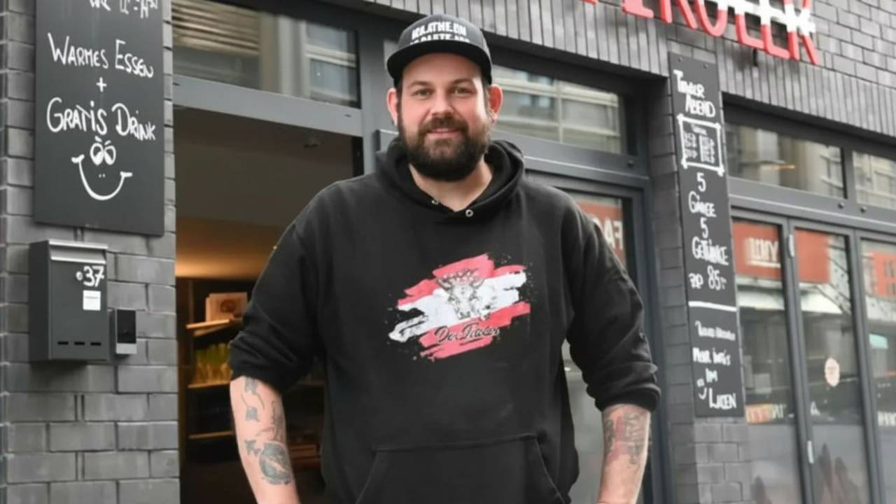 Betreiber Marcel Montaperti: „Der Tiroler“ in der Innenstadt soll verkauft werden, das „Tiroler Stübchen“ in Ehrenfeld bleibt bestehen.
