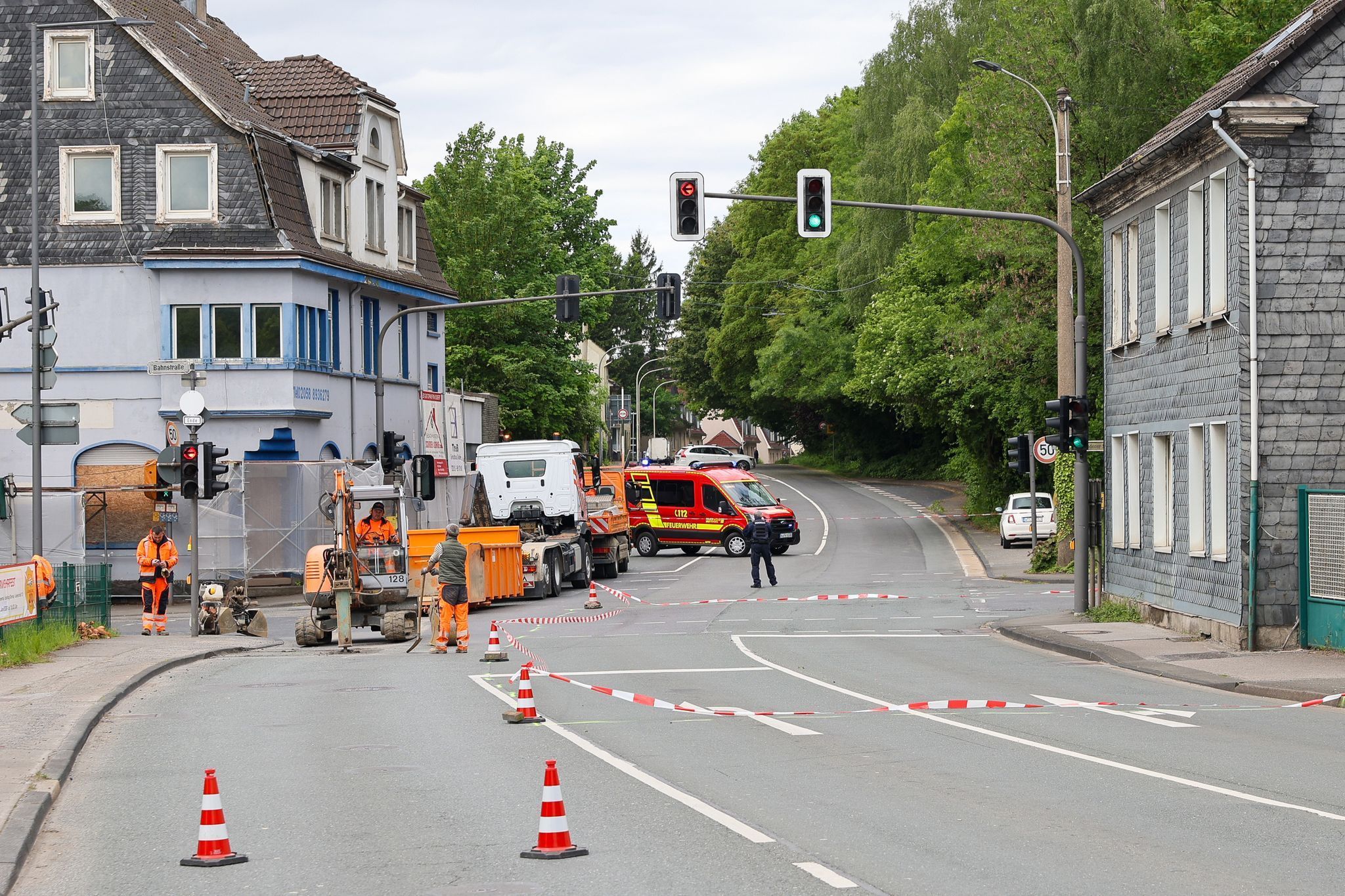 Einsturzgefahr: Häuser evakuiert und Kreuzung gesperrt