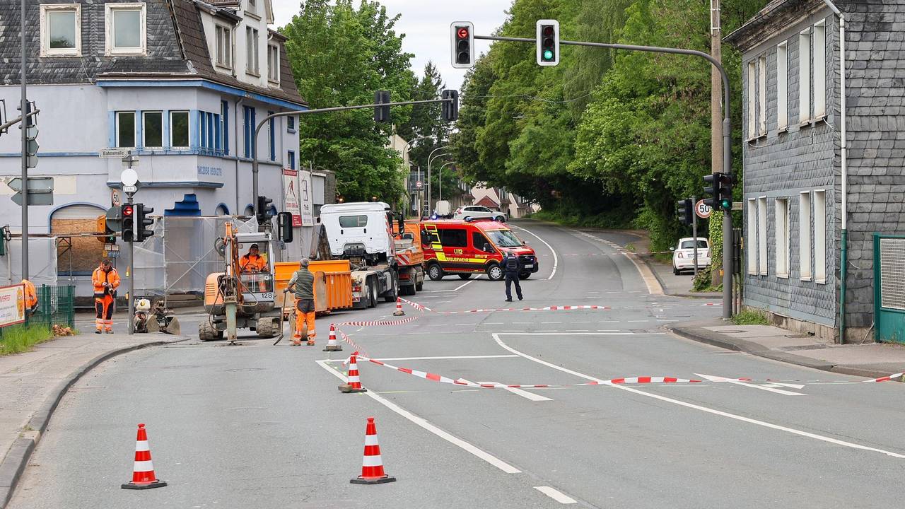 Einsturzgefahr: Häuser evakuiert und Kreuzung gesperrt