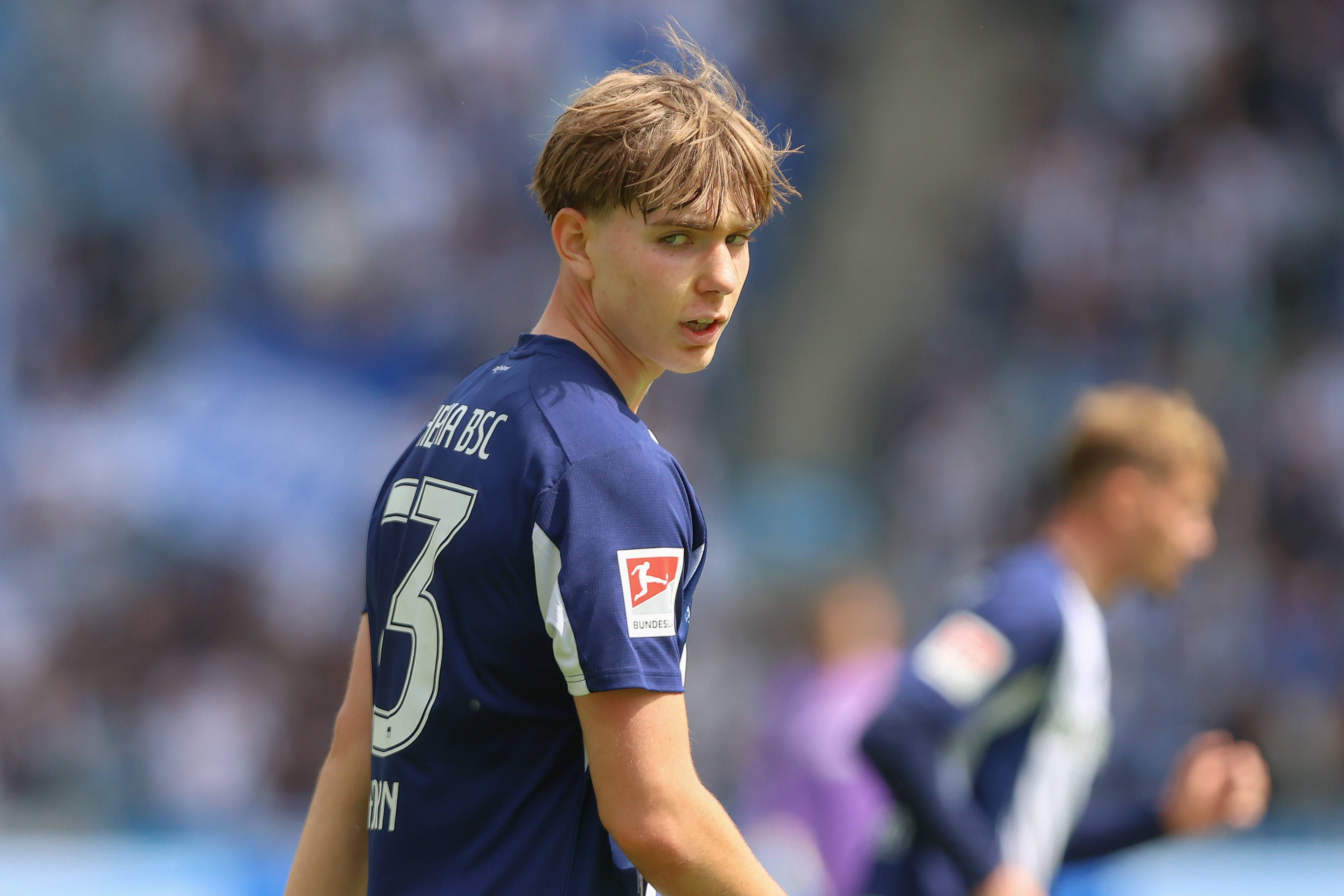 Kennet Eichhorn beim Spiel von Hertha BSC gegen Greuther Fürth.