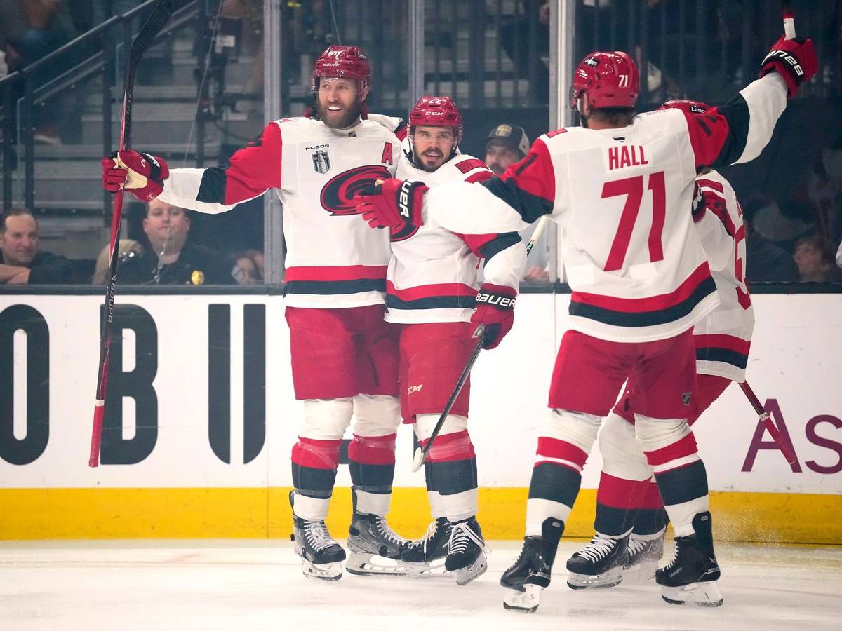 Vegas Golden Knights - Carolina Hurricanes