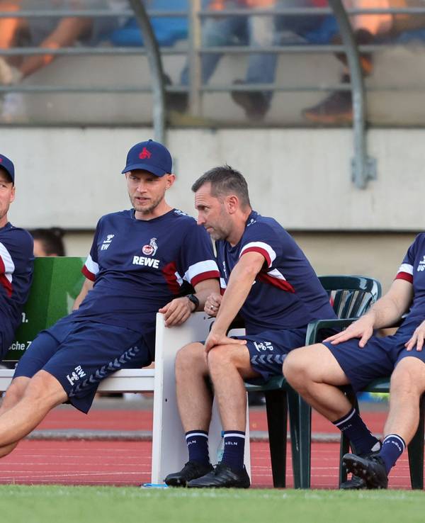 Kevin McKenna, René Wagner, Andre Pawlak und Uwe Gospodarek beim Testspiel in Bergisch Gladbach.