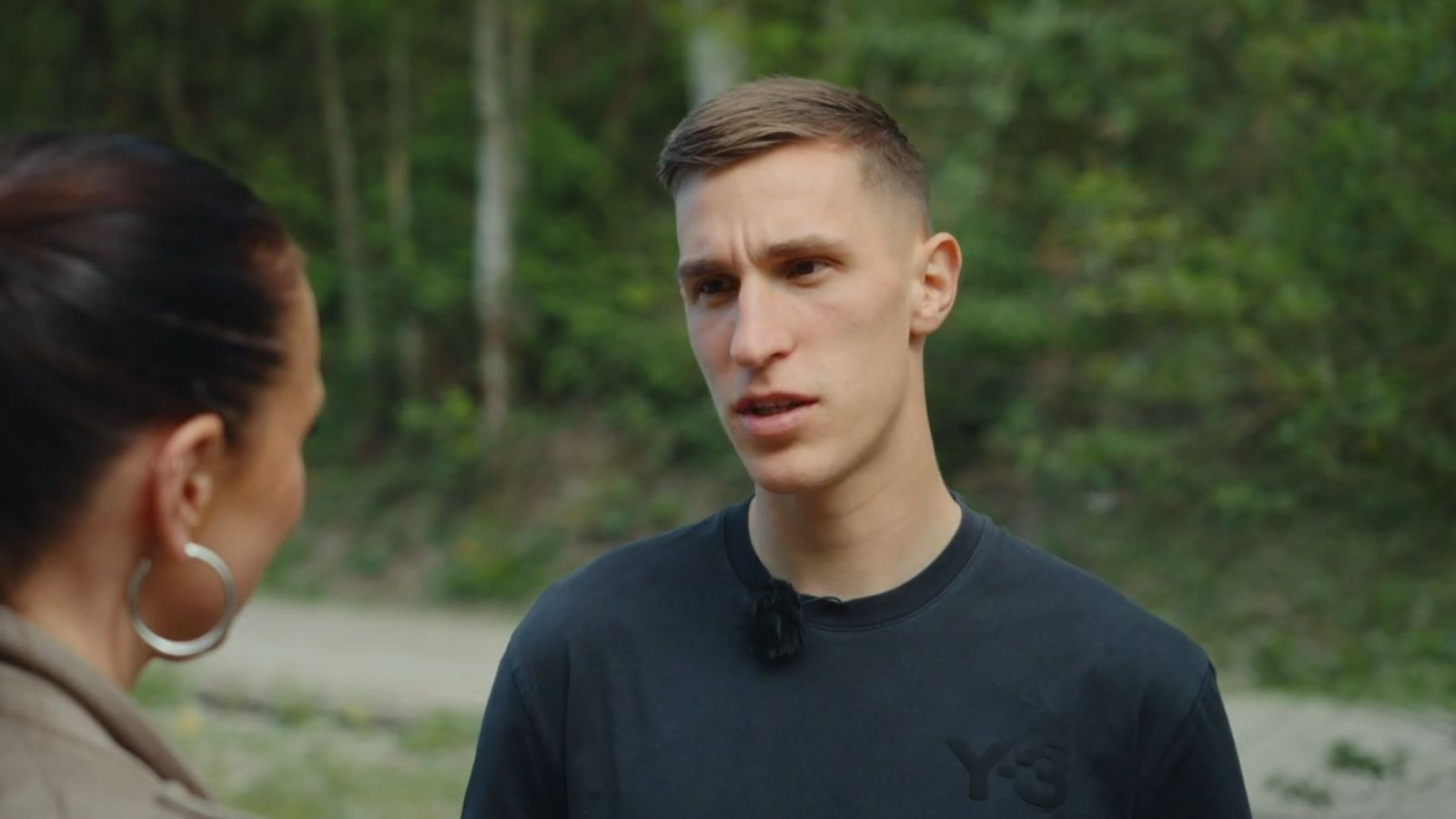 Nico Schlotterbeck stand für den Film „WM-Wahnsinn und Titel-Träume“ für ein Interview zur Verfügung. (Bild: SWR)
