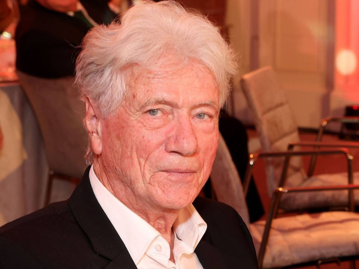 Die Rolle des „Kaleun“ verhalf Jürgen Prochnow zu einem gewaltigen Schub und zum Sprung nach Hollywood. Filme wie „Der englische Patient“ und „Air Force One“ zieren seine Vita. Nun wird die Schauspiellegende 85. (Bild: Gerald Matzka/Getty Images)