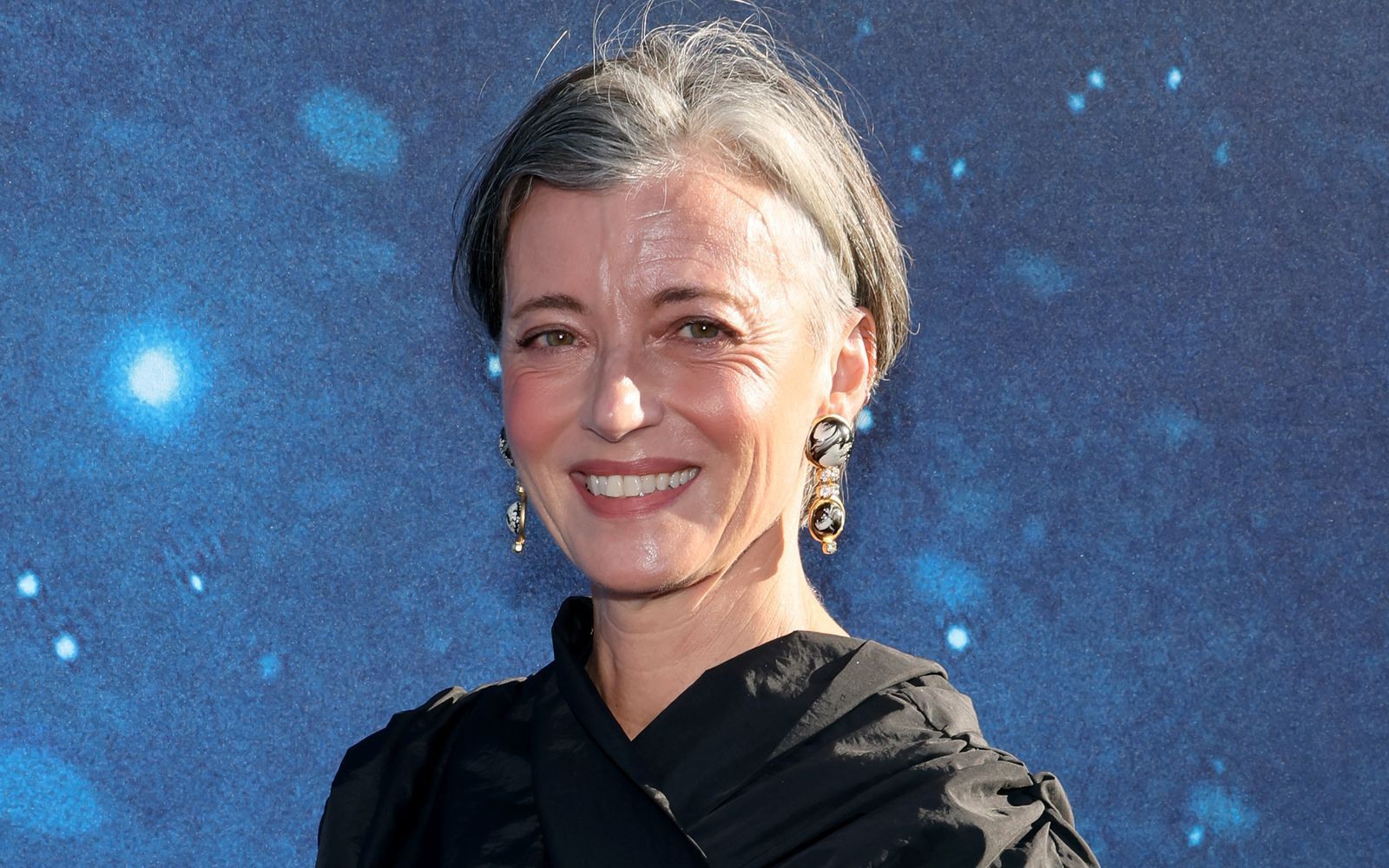 2024 feierte Mia Sara mit einer kleinen Rolle in „The Life of Chuck“ ein Comeback.  (Bild: Amy Sussman/Getty Images)