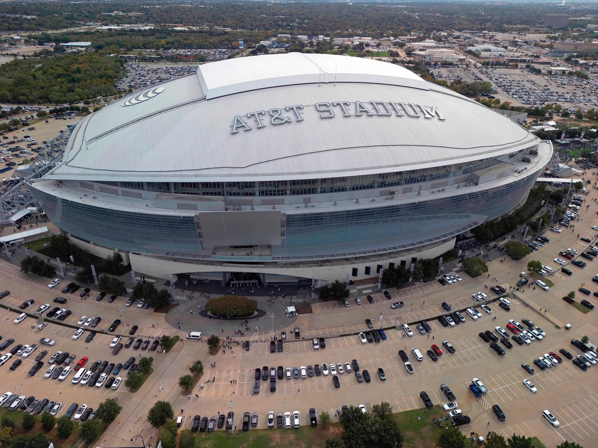 Ein Stadion in Form eines American Football