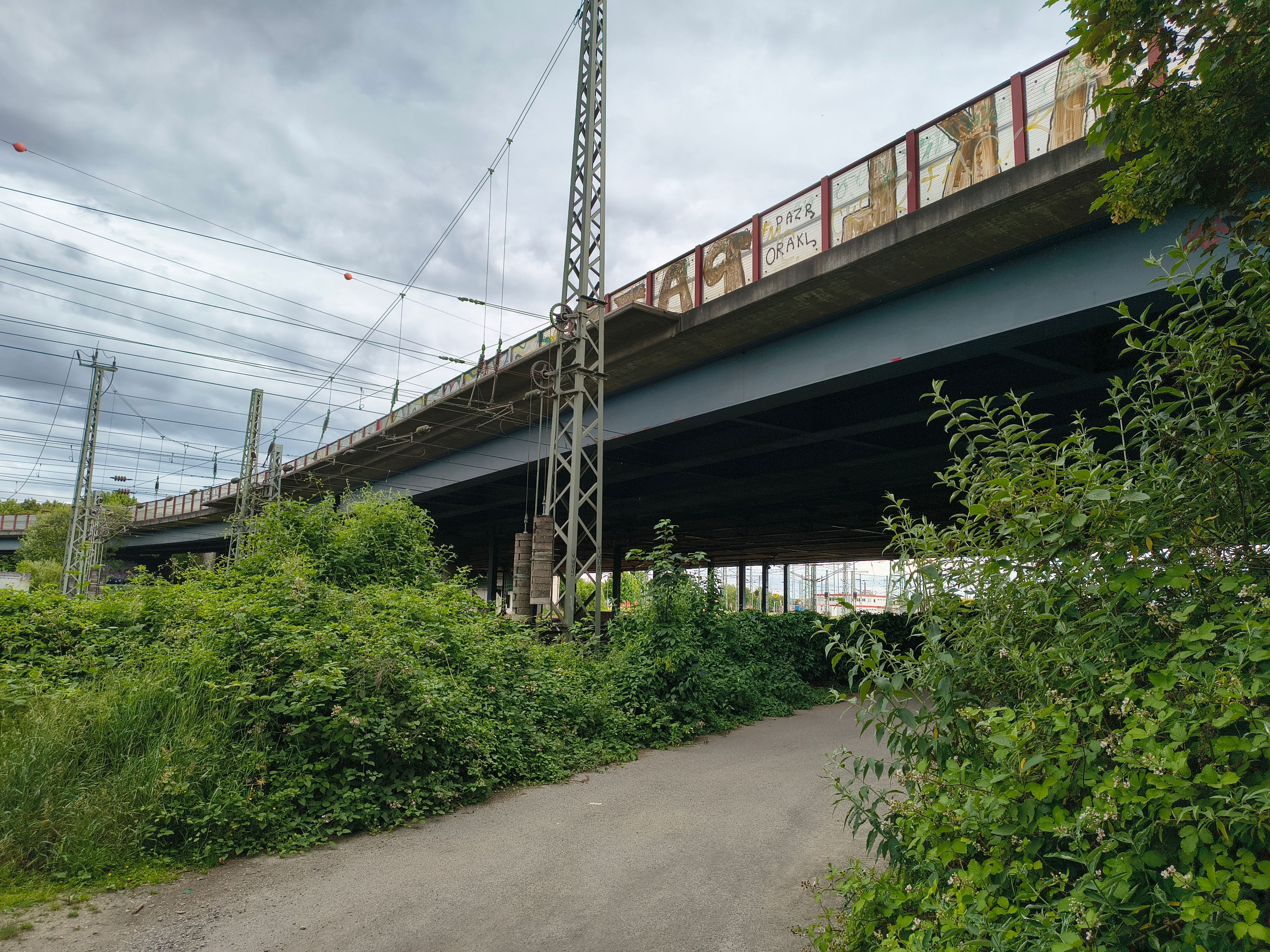 Die A4-Autobahnbrücke Eifeltor