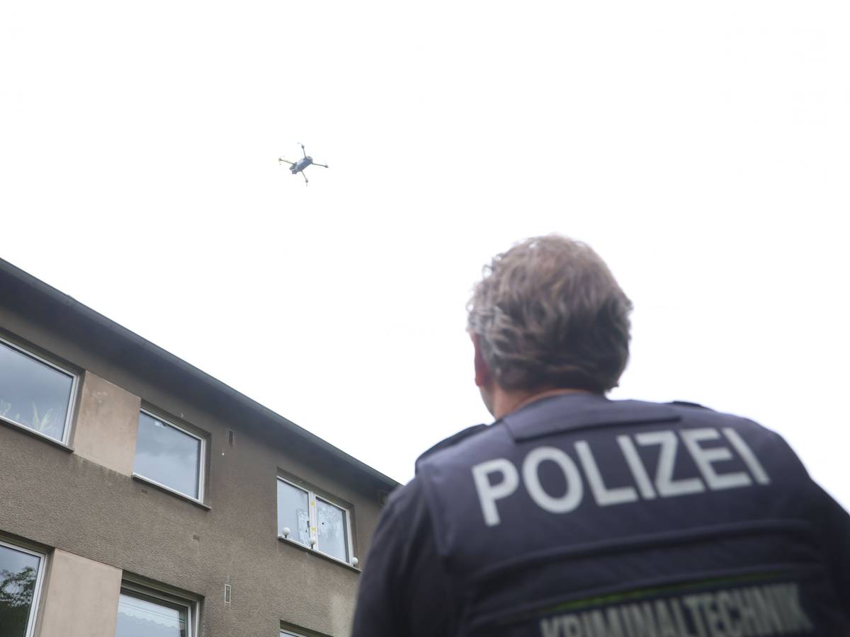 In der Nacht zu Montag (8. Juni) waren Schüsse auf ein Mehrfamilienhaus in Bilderstöckchen abgegeben worden. Nun wurde ein mutmaßlicher Täter gefasst.