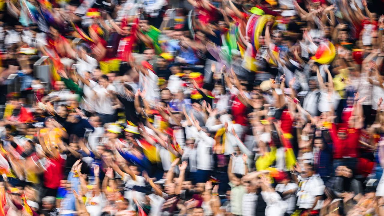 Fans machen eine La-Ola-Welle