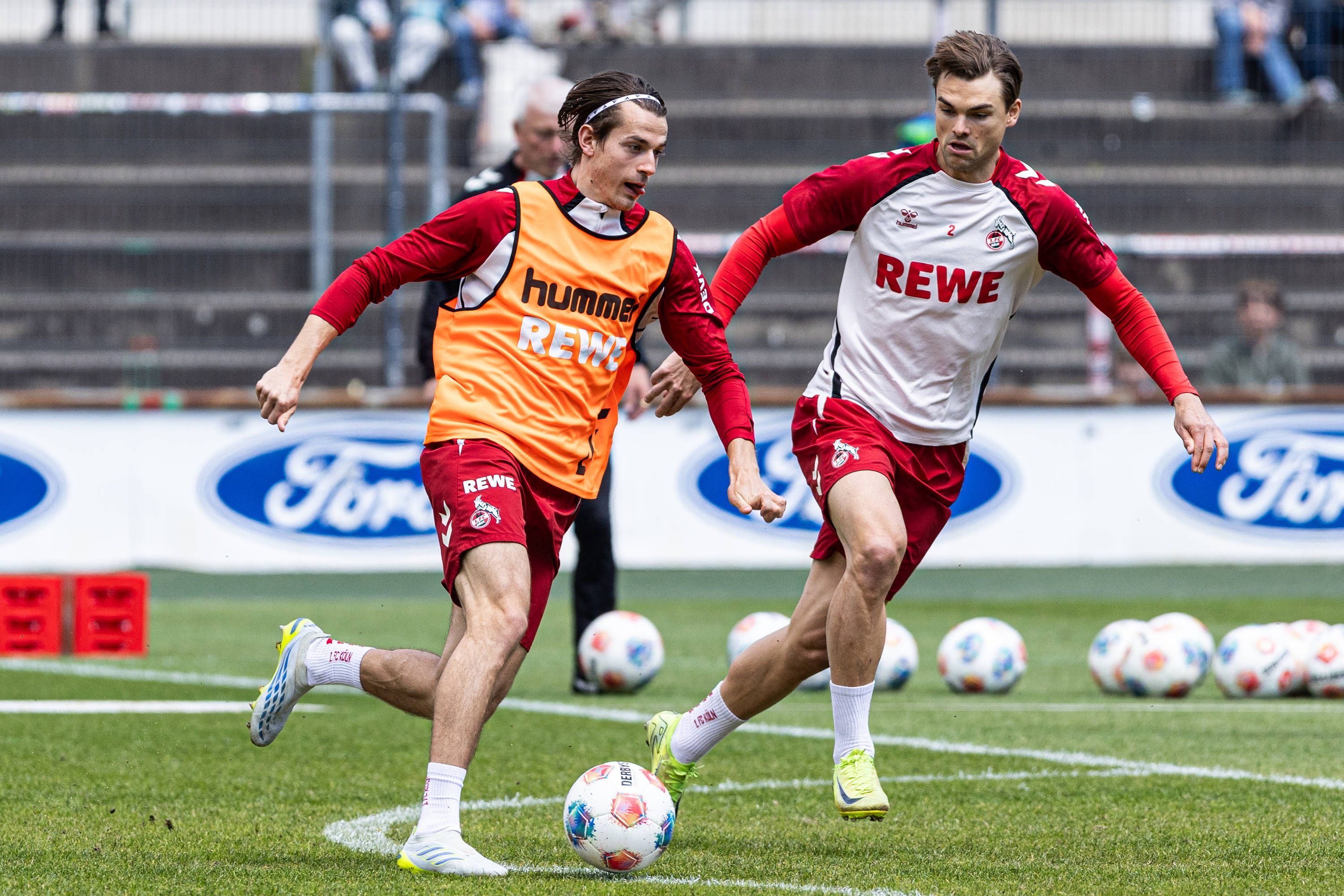 Abschlusstraining im Franz-Kremer-Stadion mit Jakub Kaminski und Joel Schmied.