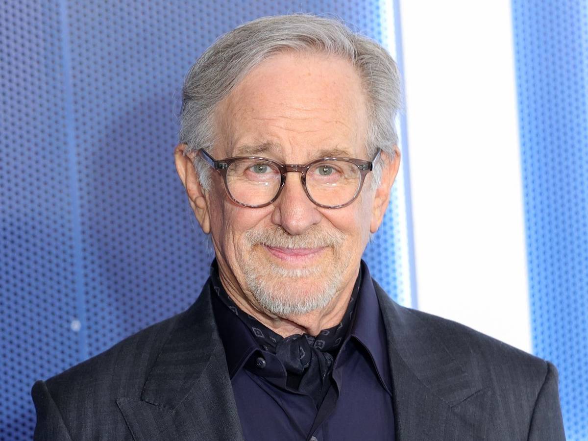 Im Laufe seiner langen Karriere drehte Steven Spielberg Filme in unzähligen Genres. Ein „James Bond“-Film war jedoch nicht dabei. (Bild: Getty Images / Michael Loccisano)